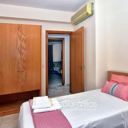 Dionysus Tranquil Villa, By Coral Sun Βίλα