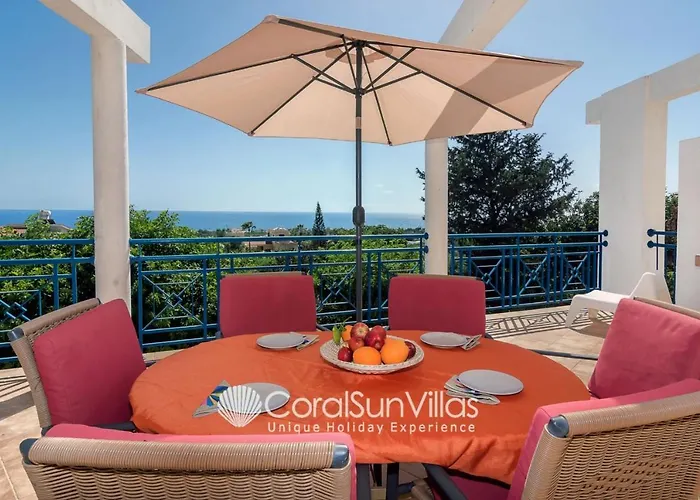 Dionysus Tranquil Villa, By Coral Sun וילה *