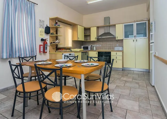 Dionysus Tranquil Villa, By Coral Sun * Coral Bay