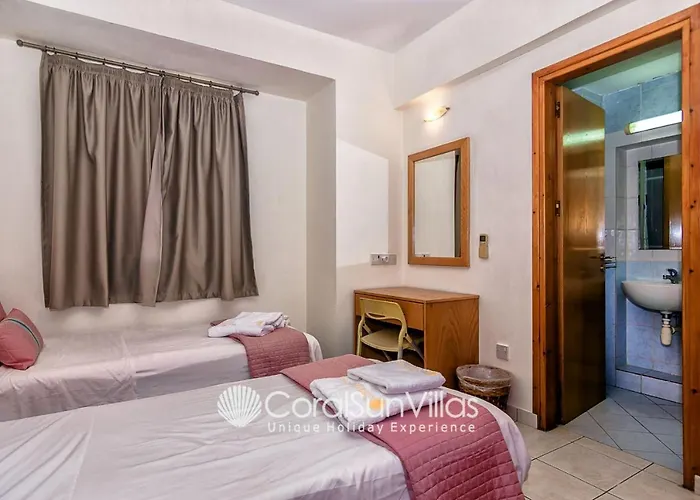 Dionysus Tranquil Villa, By Coral Sun קורל ביי