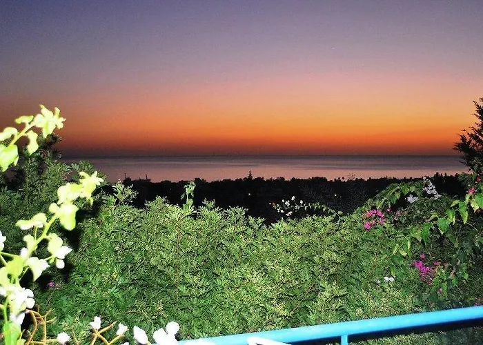 Dionysus Tranquil Villa, By Coral Sun Coral Bay